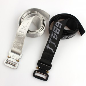 Manufacturer of China Polyester Lanyards ID Badge Holder with Safety Breakaway