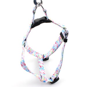 Wholesale adjustable sample free dog harness with custom style