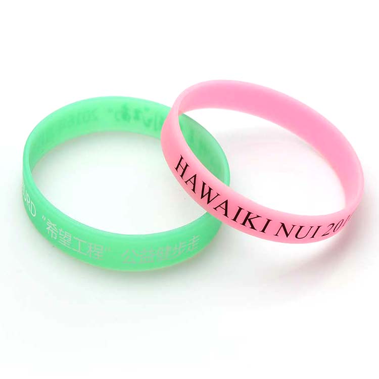 Hot sale waterproof sport silicone customized glow in the dark wristbands event world cup Featured Image
