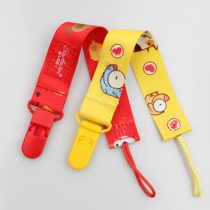 Guangzhou manufacturer cute newborn baby pacifier holder clips